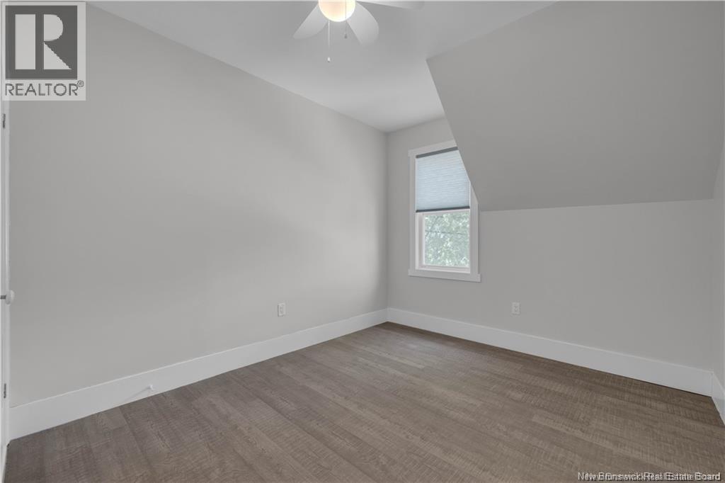 60-62 Queensway Property Photo 26