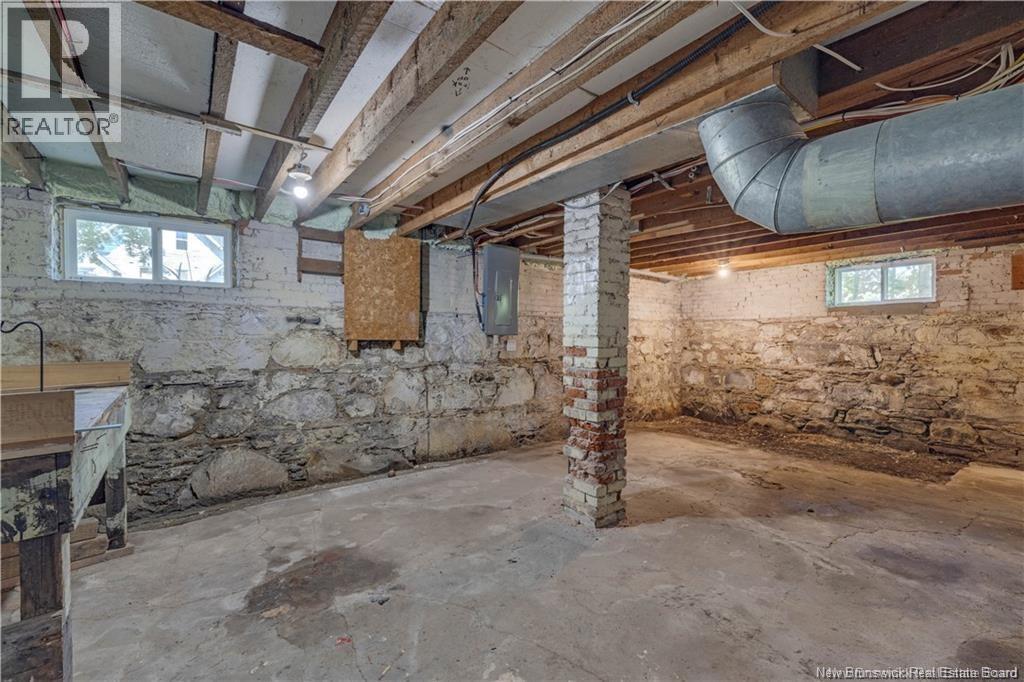 60-62 Queensway Property Photo 28