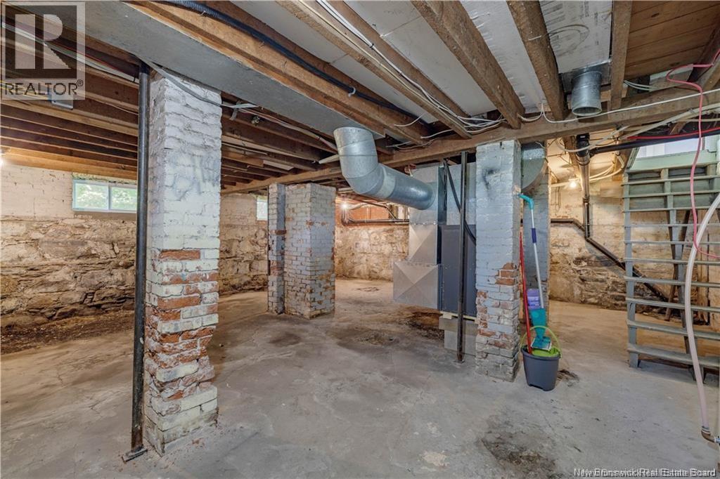 60-62 Queensway Property Photo 29