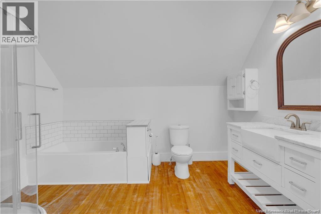 60-62 Queensway Property Photo 41