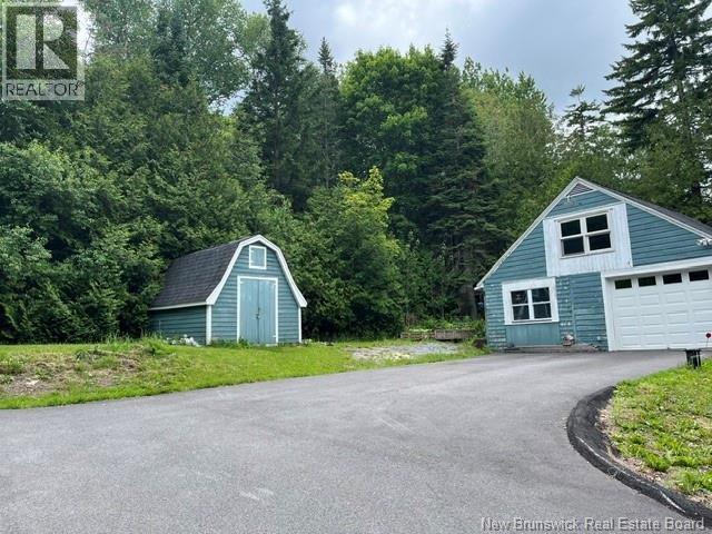 440 Woolastook Drive Property Photo 4