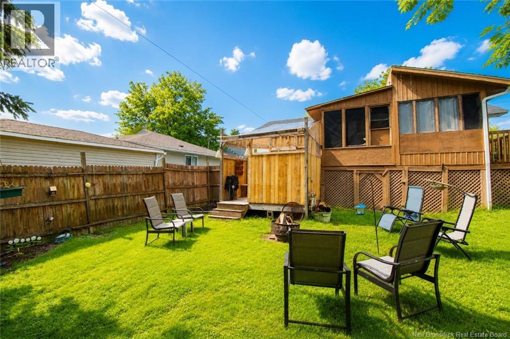 114 Bessborough Property Photo 3