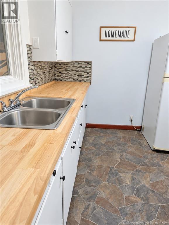 114 Bessborough Property Photo 9