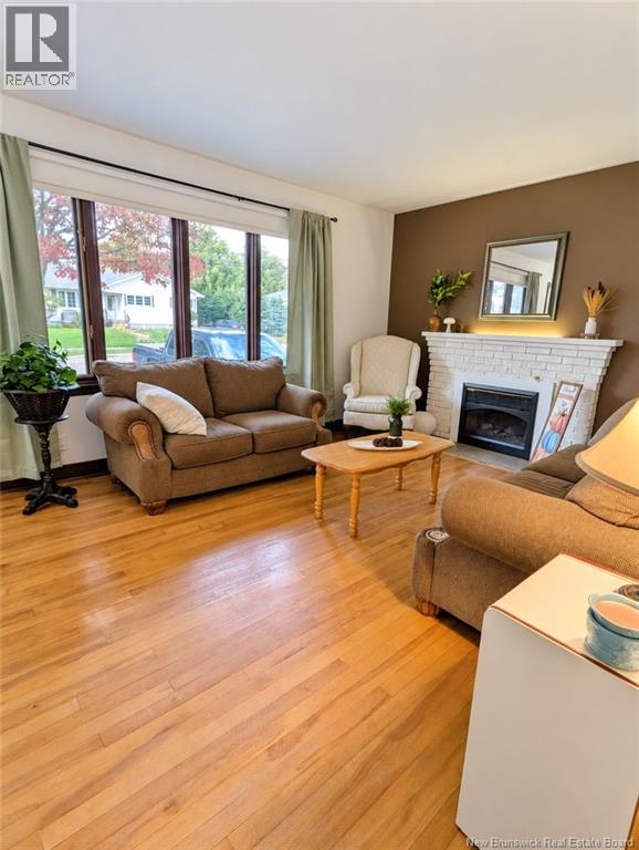114 Bessborough Property Photo 16
