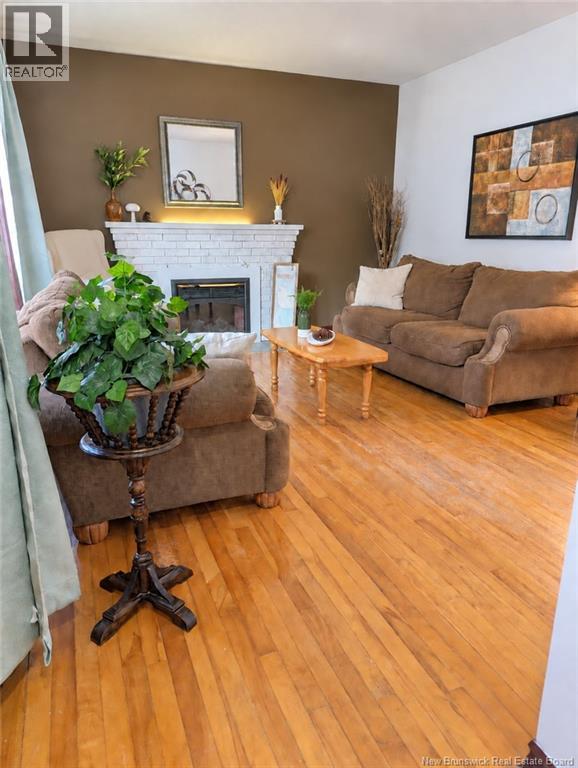 114 Bessborough Property Photo 18
