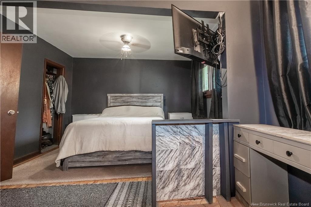 114 Bessborough Property Photo 25