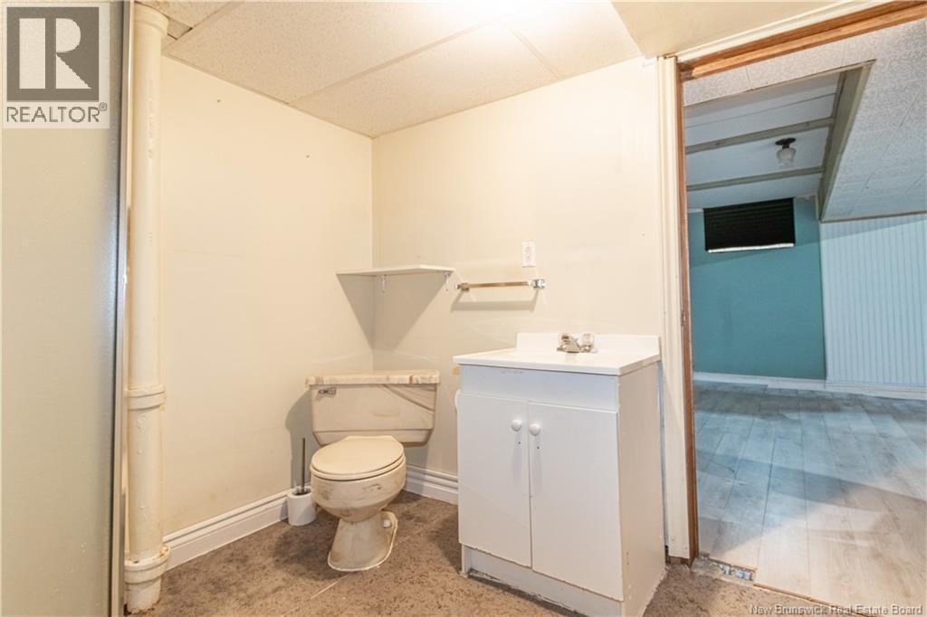 114 Bessborough Property Photo 29