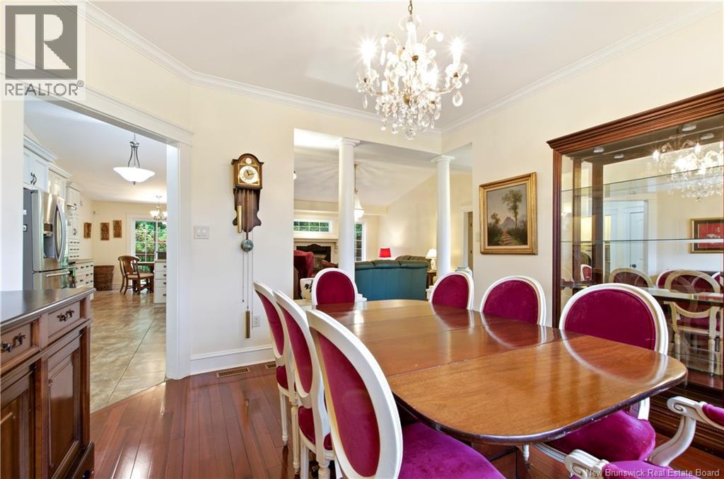 235 Summerhill Row Property Photo 15