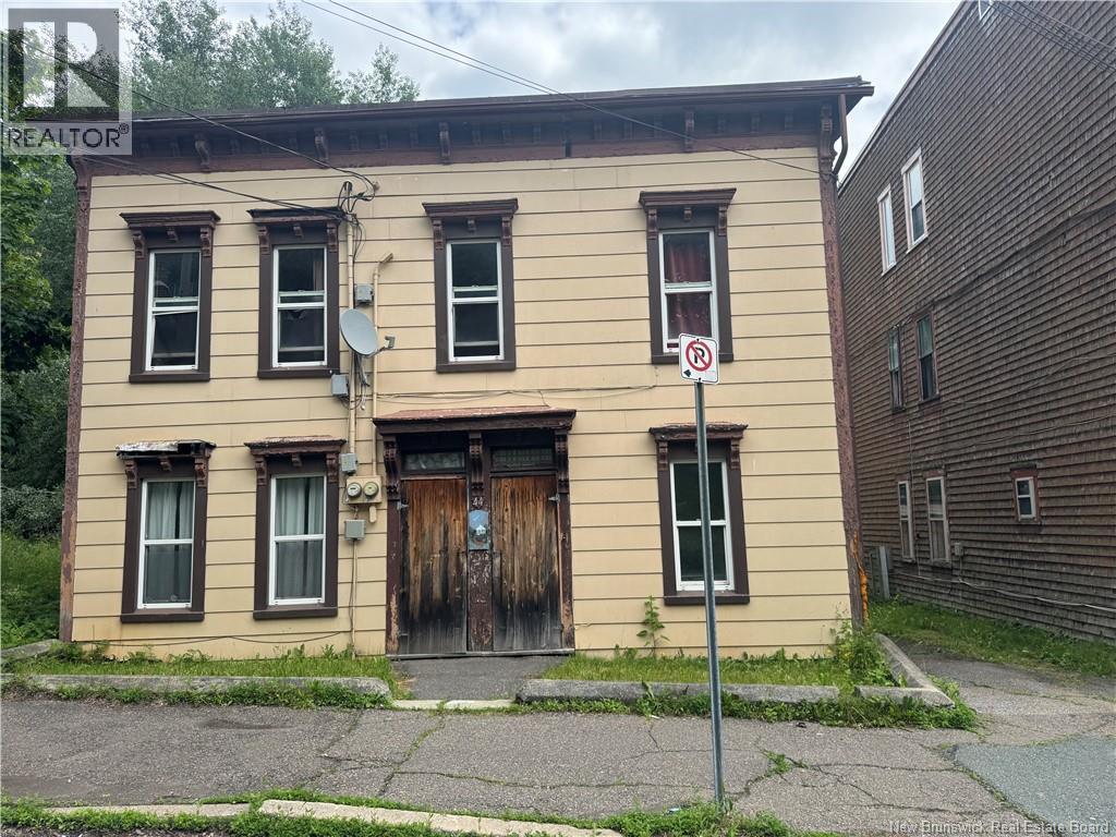 44 Kennedy Street Property Photo 1