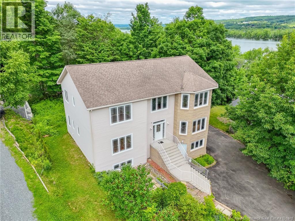 15 Gervais Court Property Photo 47