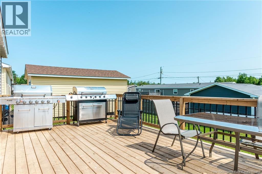 230 Bonaventure Street Property Photo 4