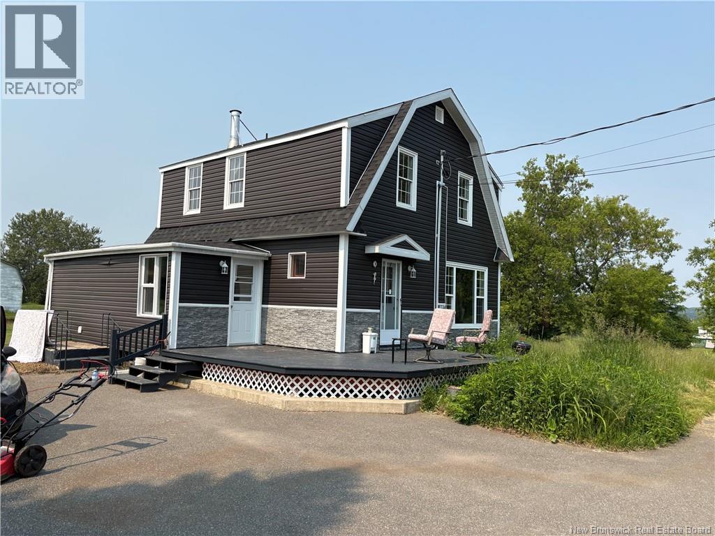 1186 Frenette Street Property Photo 6