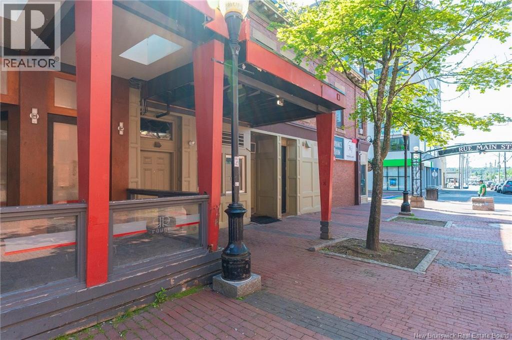 831 Main St Property Photo 28