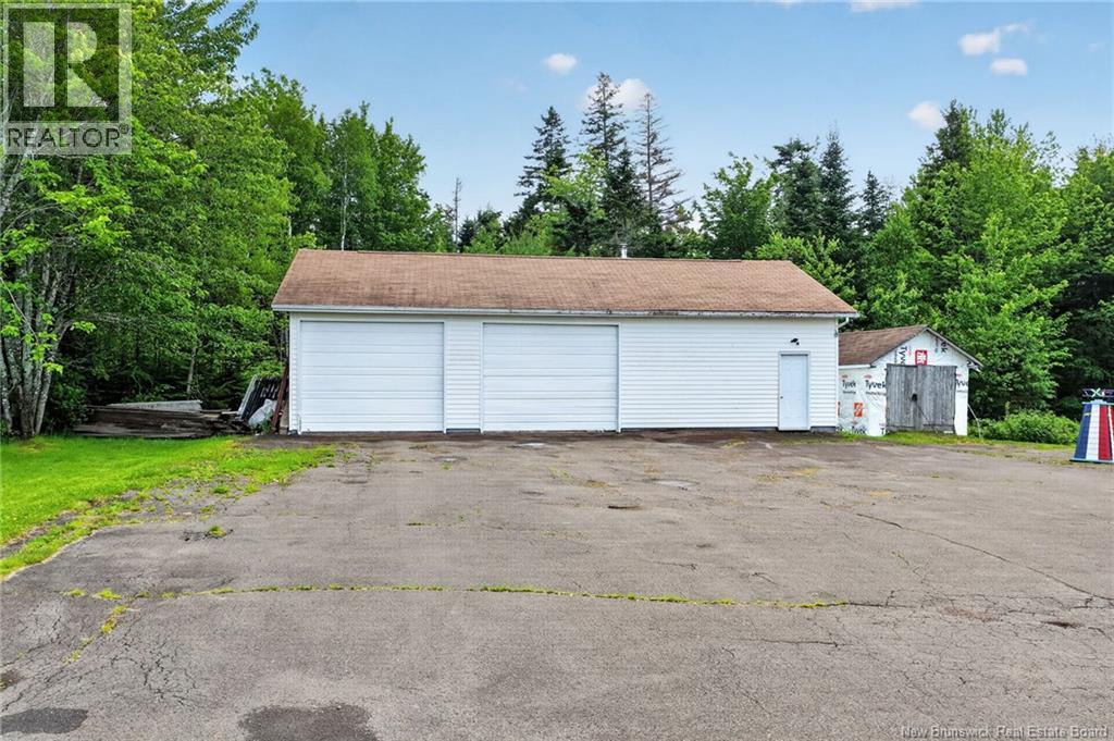 1300 Route 933 Property Photo 5