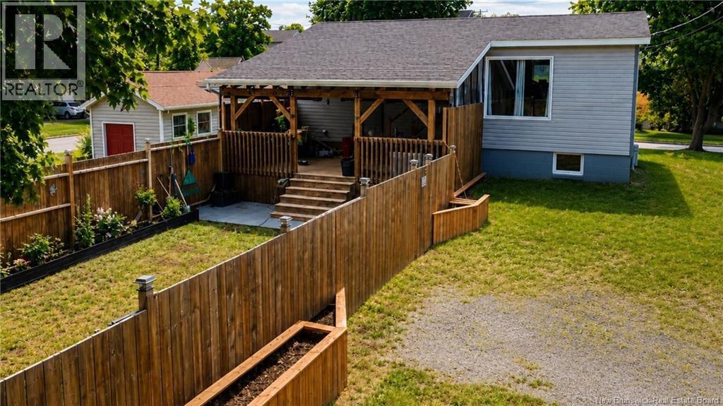 1245 ST THERESA Crescent Property Photo 1