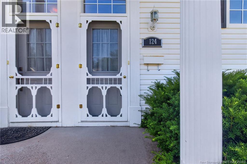 124 Bahama Street Property Photo 3