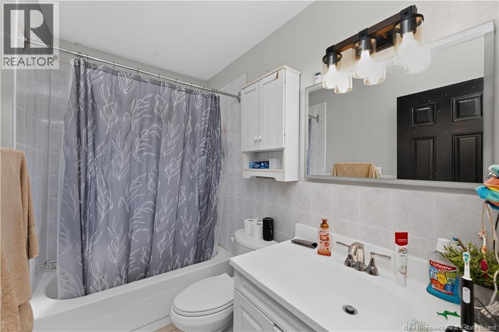 252 Buckingham Avenue Property Photo 15