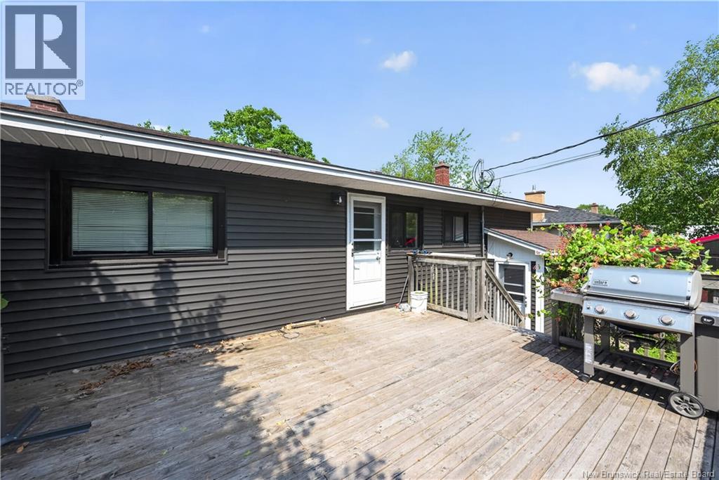 252 Buckingham Avenue Property Photo 38
