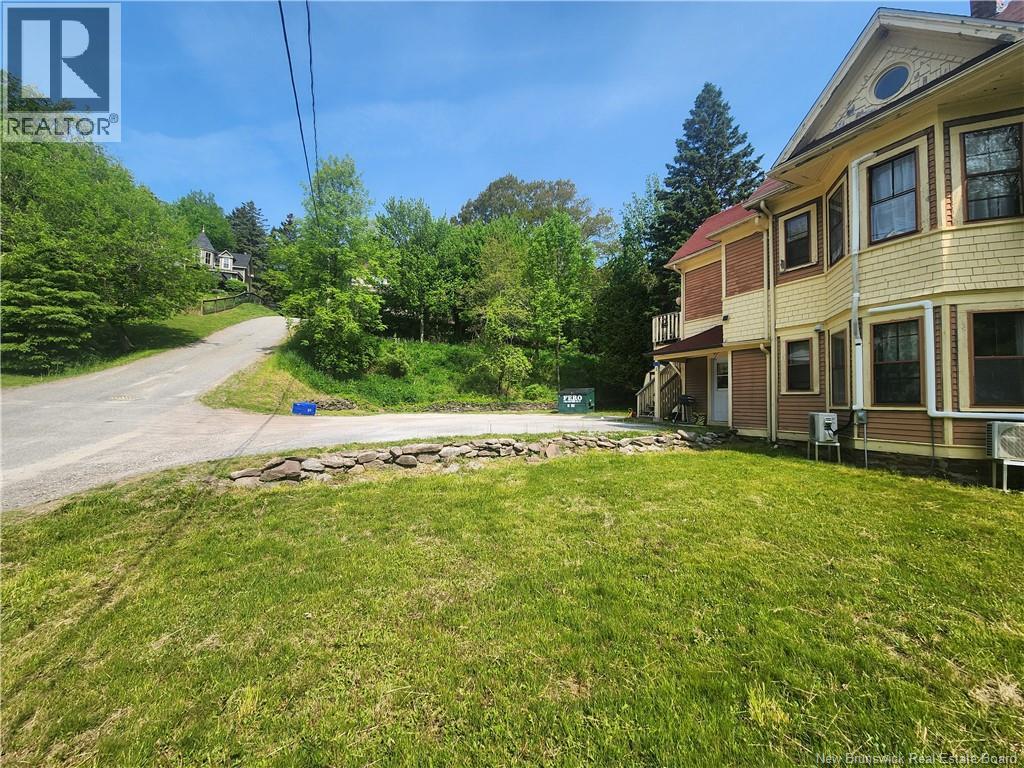 32 Langstroth Terrace Property Photo 3