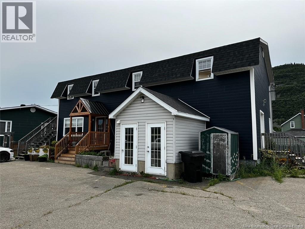 10 Boucher Street Property Photo 2