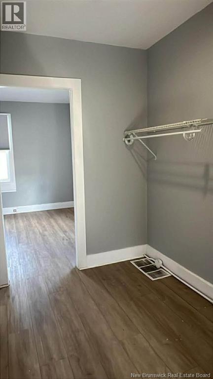 9418 Main Property Photo 4