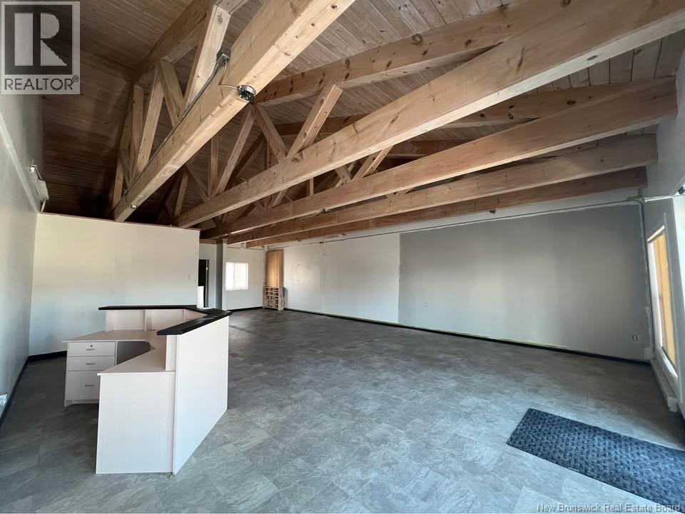 9418 Main Property Photo 10