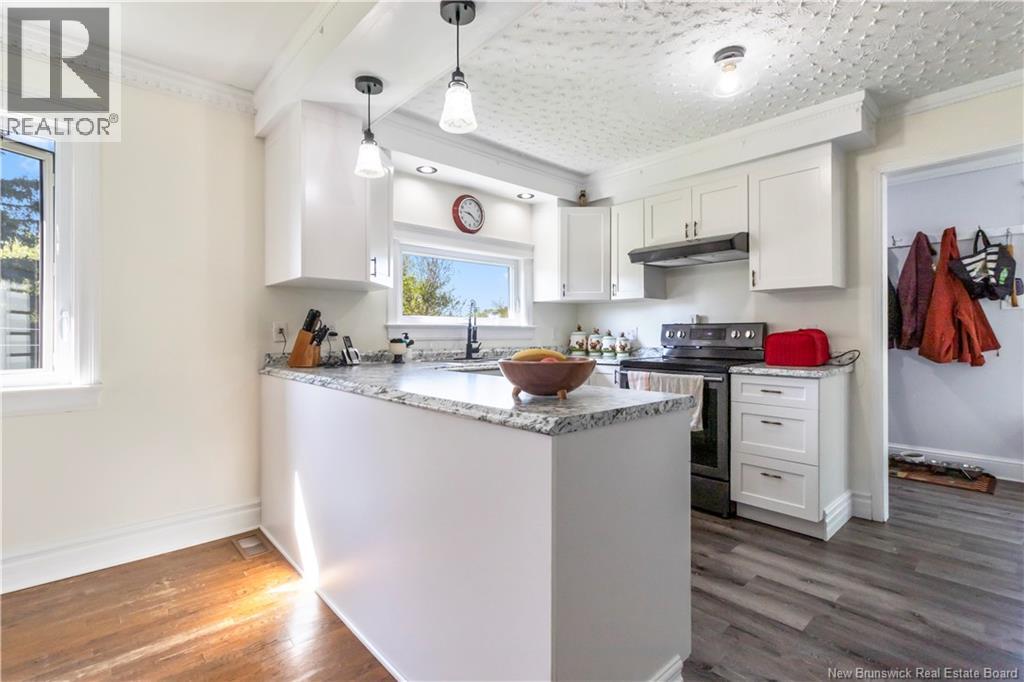 6 Dundas Property Photo 6