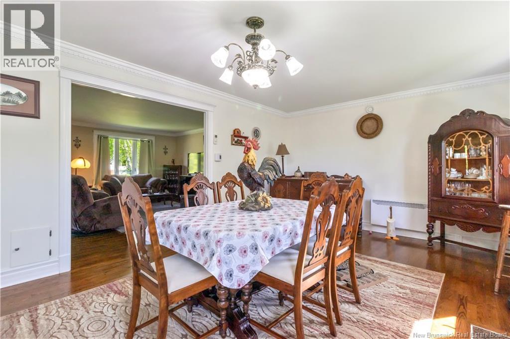 6 Dundas Property Photo 8