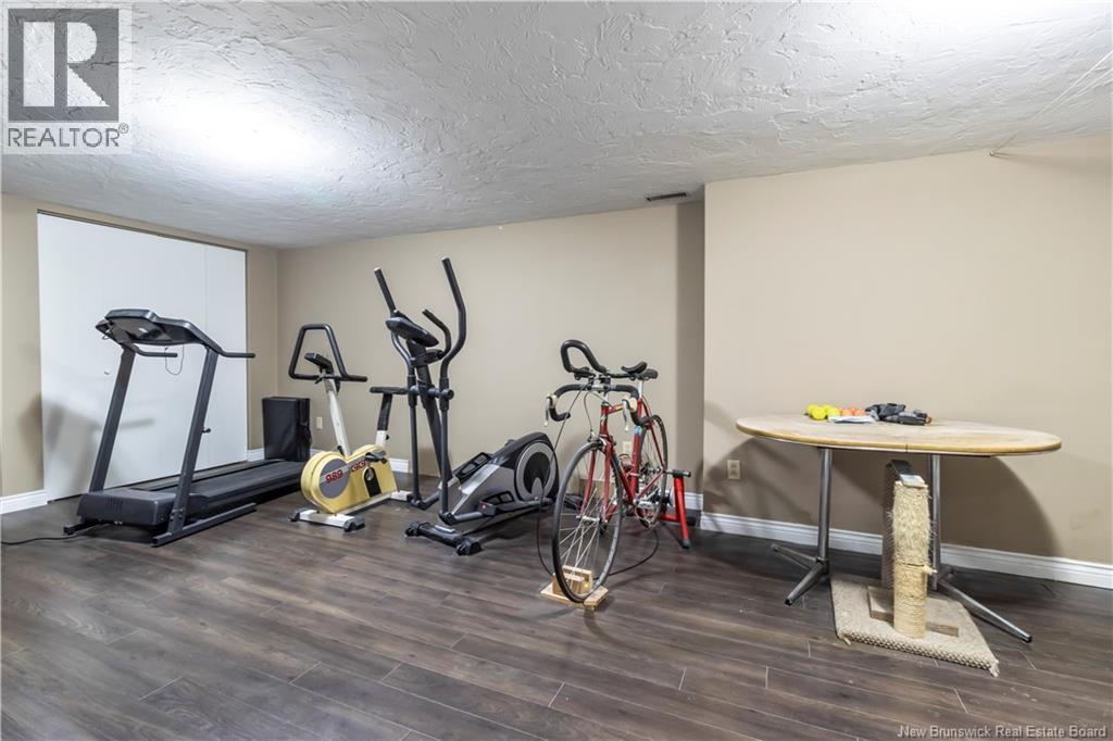 6 Dundas Property Photo 22