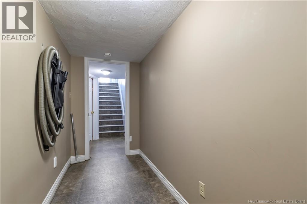 6 Dundas Property Photo 24