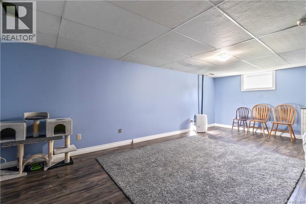 6 Dundas Property Photo 25