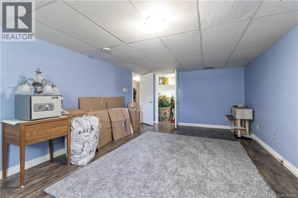 6 Dundas Property Photo 26