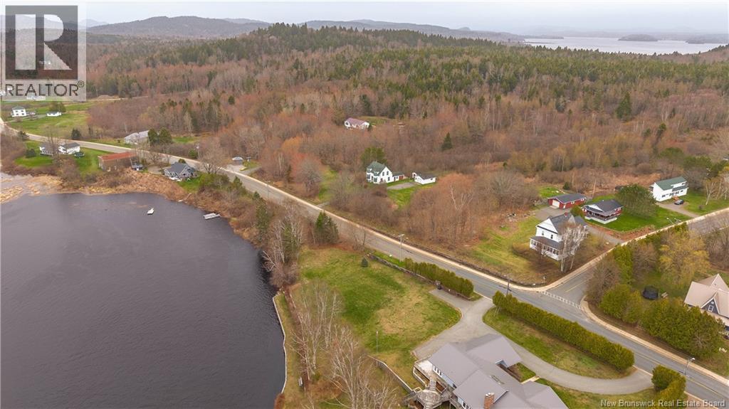 65 Riverview Avenue Property Photo 18