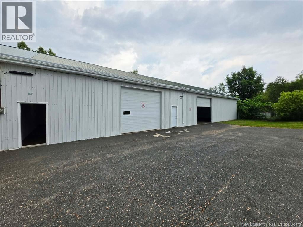 1095 Bridge Street Property Photo 1