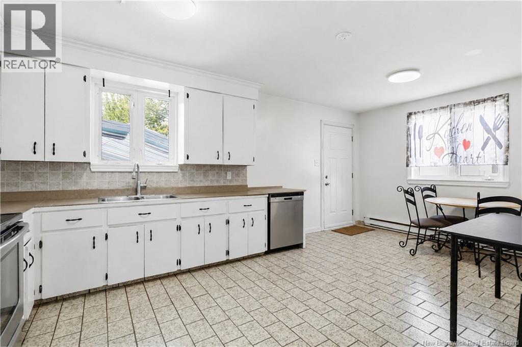 234-236 Ayer Avenue Property Photo 15