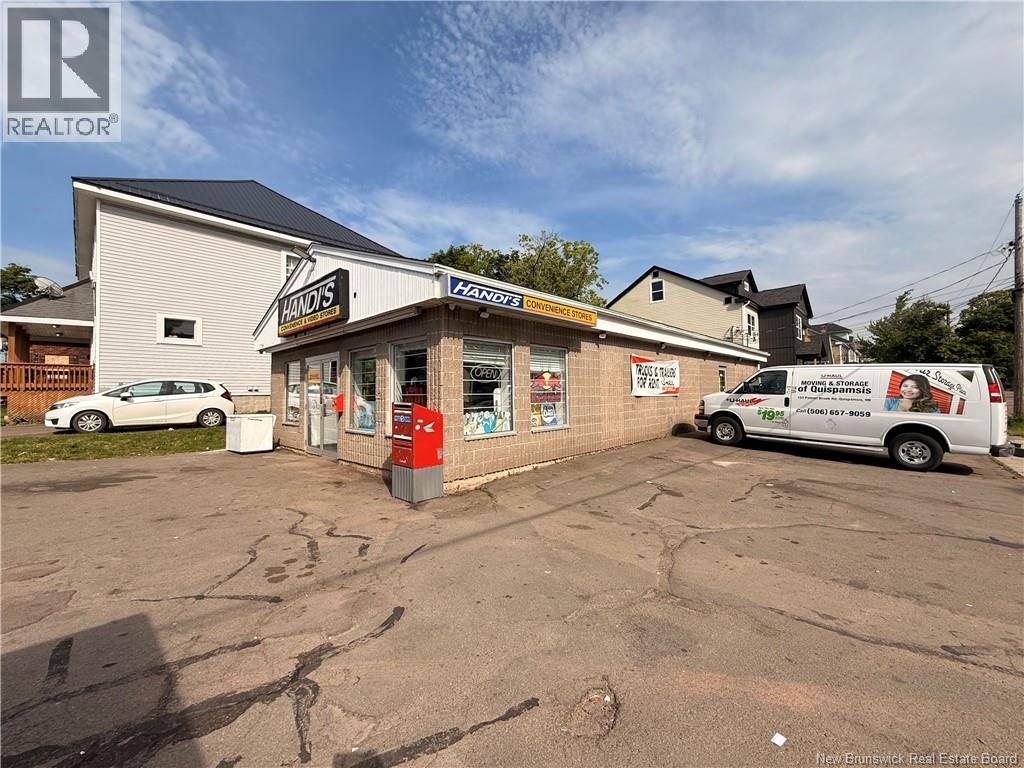 209 John Street Property Photo 3