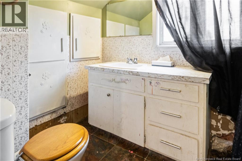 35 Churchill Street Property Photo 15