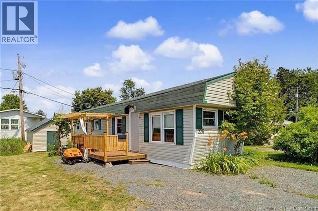 225 Driftwood Loop Property Photo 1