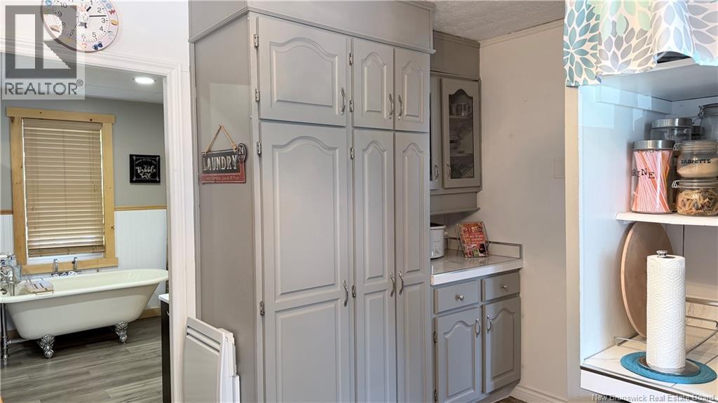 784 Principal Street Property Photo 7