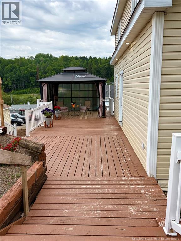 191 Renfrew Property Photo 4