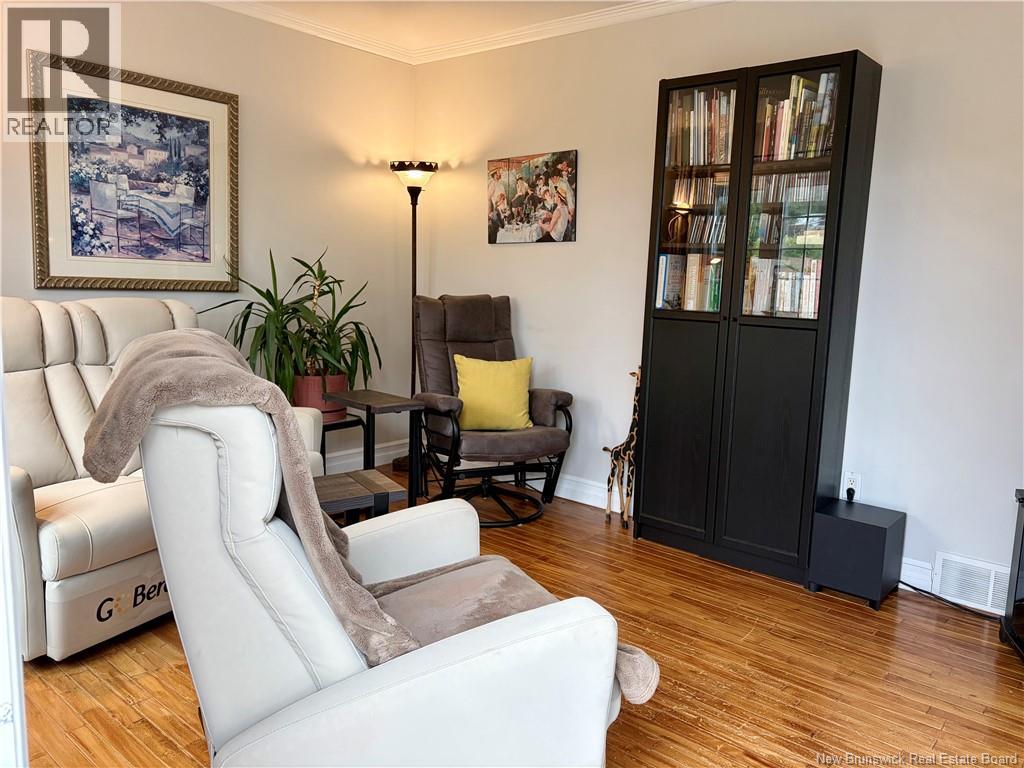 191 Renfrew Property Photo 13