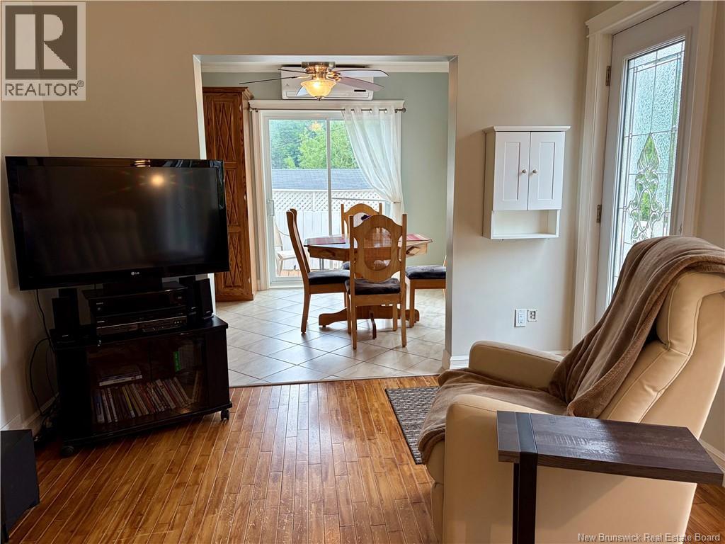 191 Renfrew Property Photo 14
