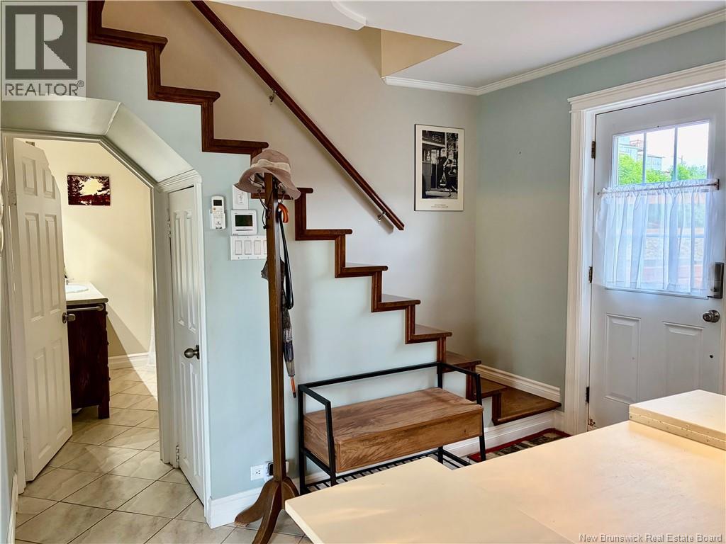 191 Renfrew Property Photo 17