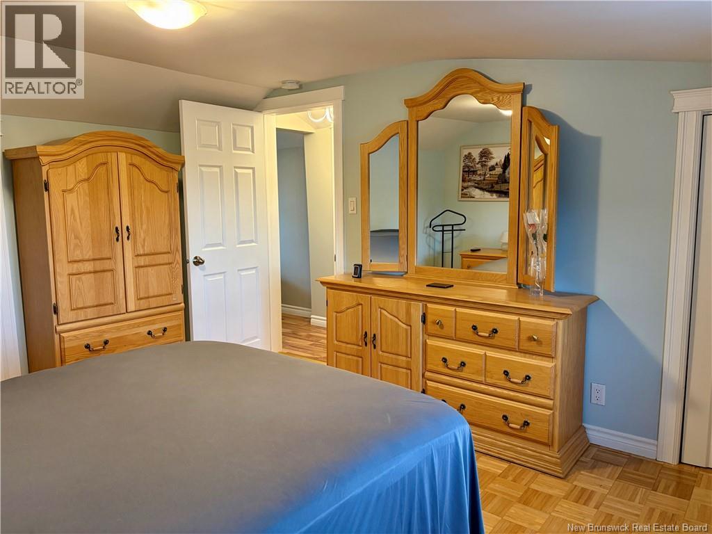 191 Renfrew Property Photo 18