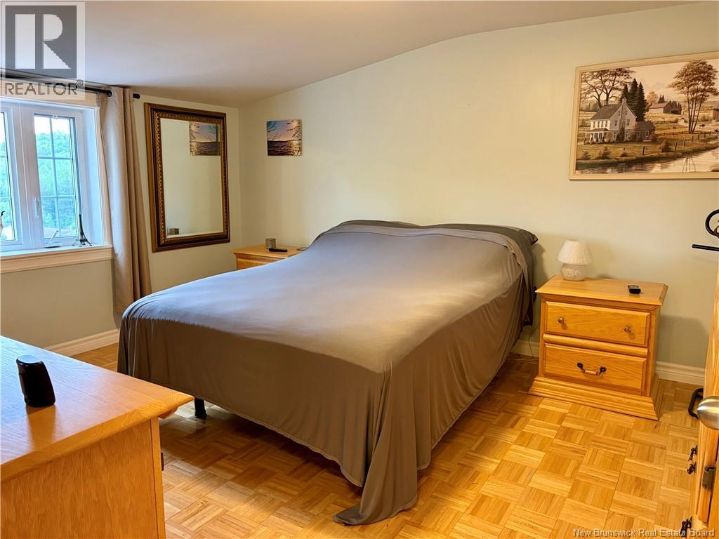 191 Renfrew Property Photo 19