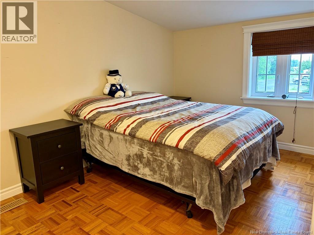191 Renfrew Property Photo 21