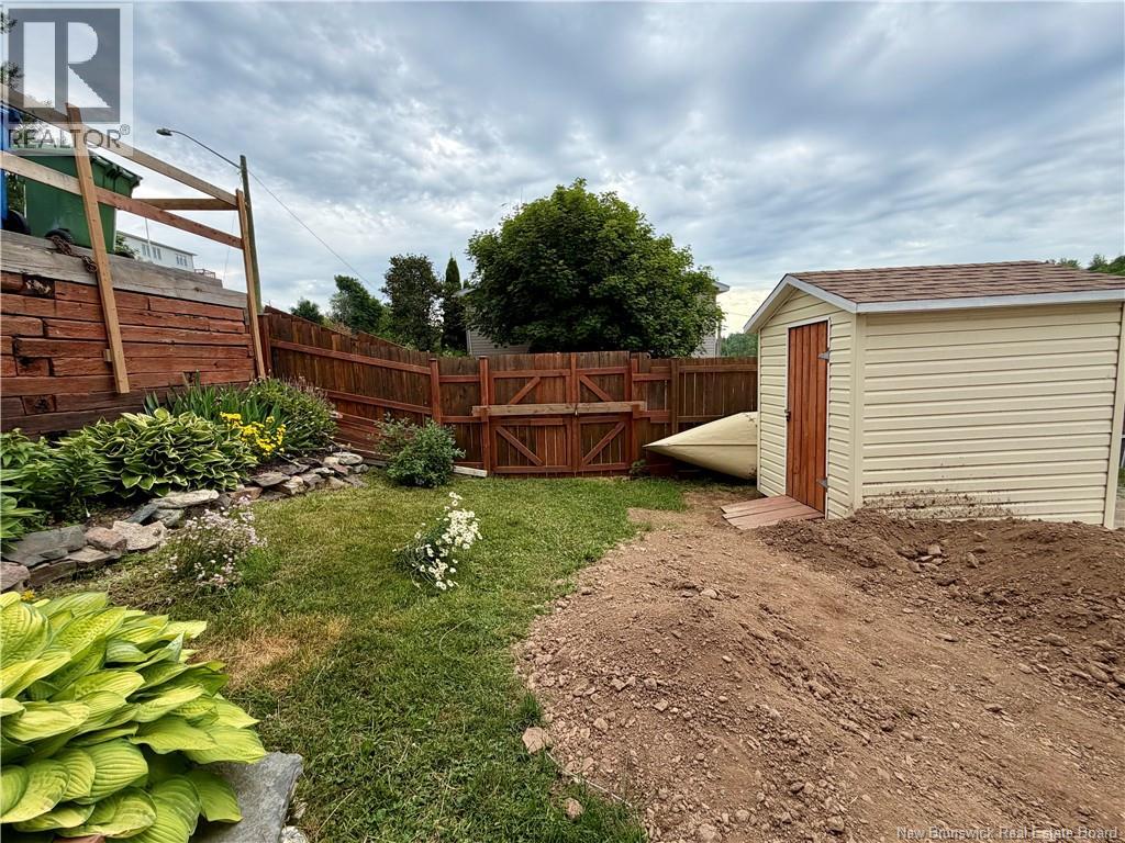 191 Renfrew Property Photo 28