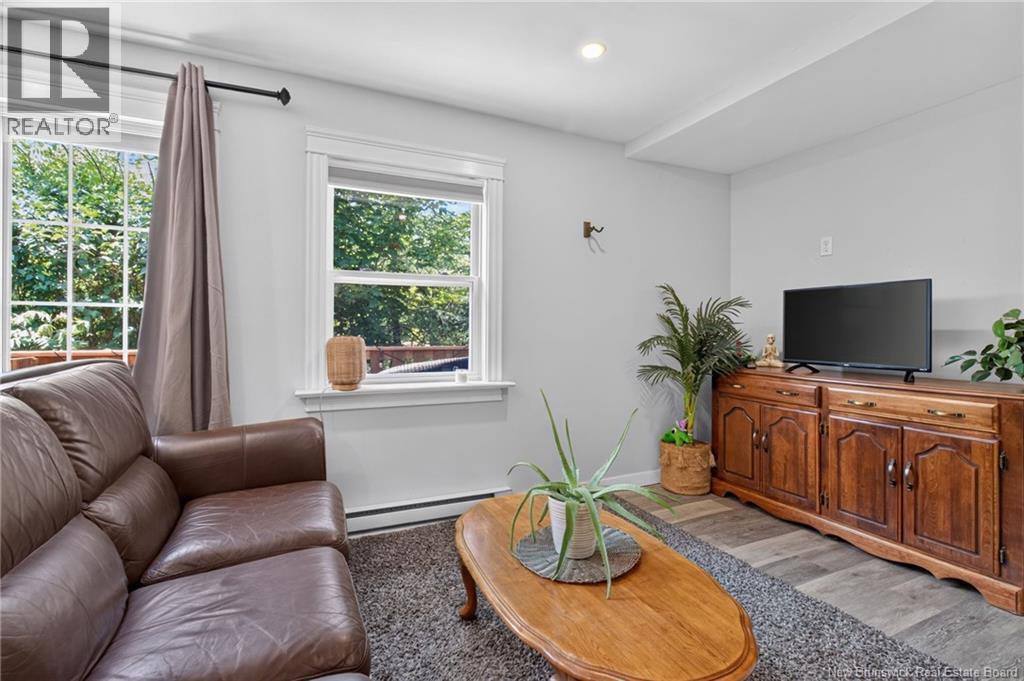 12-12a Weldon Street Property Photo 37