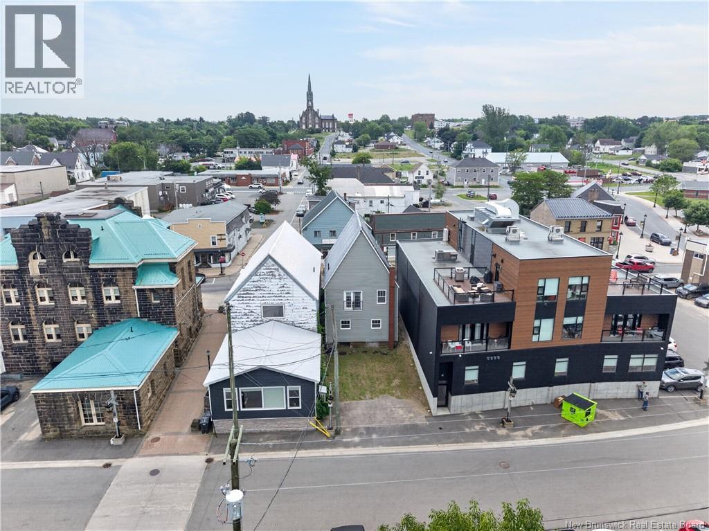 1723 Water Street Property Photo 6