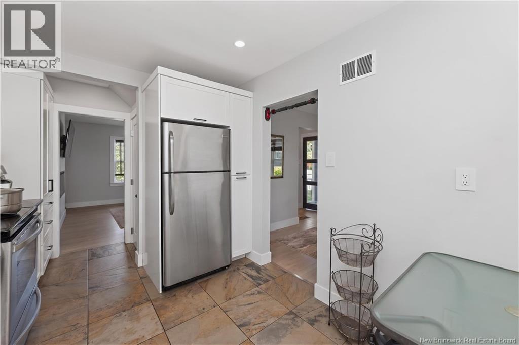 68-70 Arlington Drive Property Photo 14